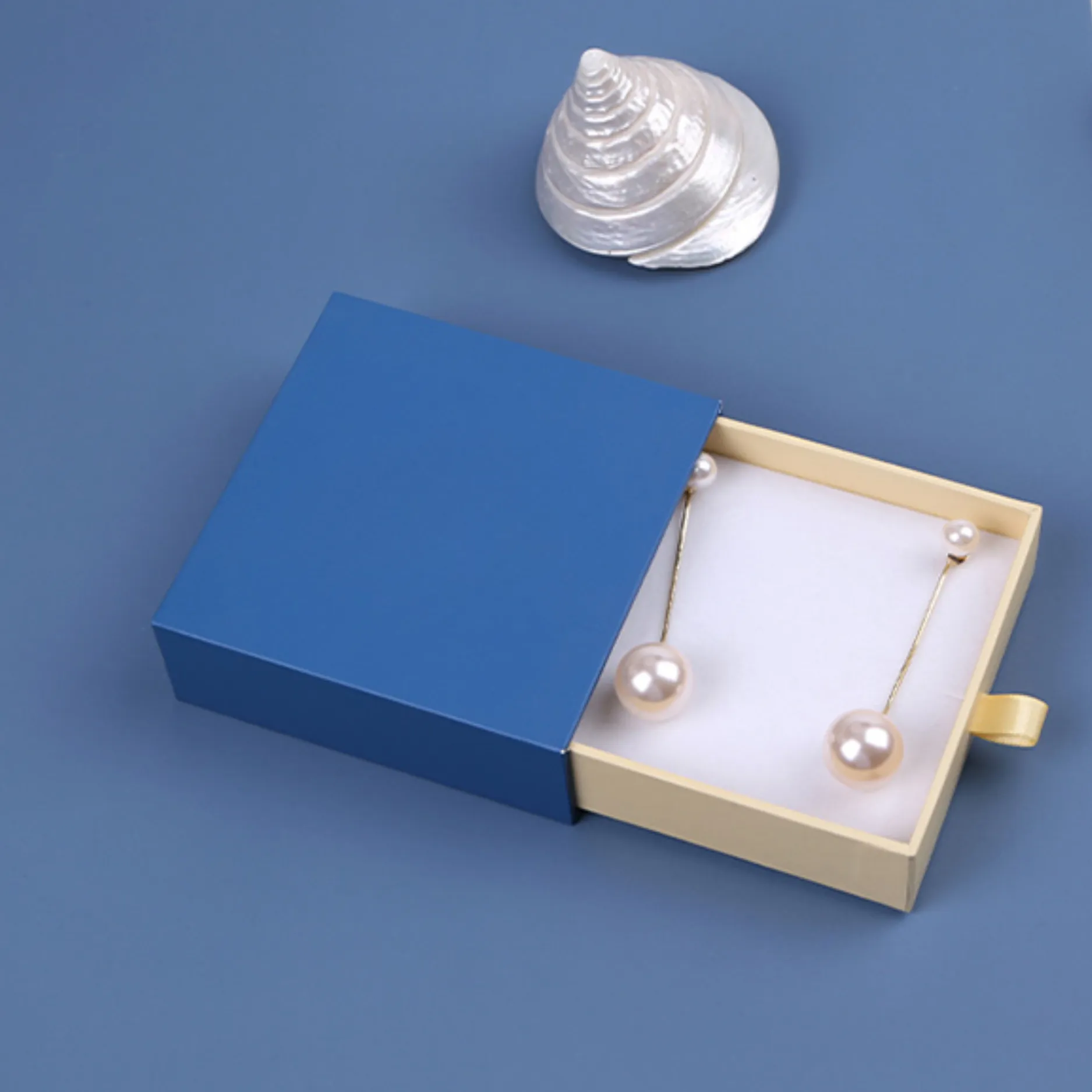Earring Box