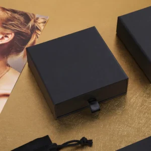 Necklace Boxes